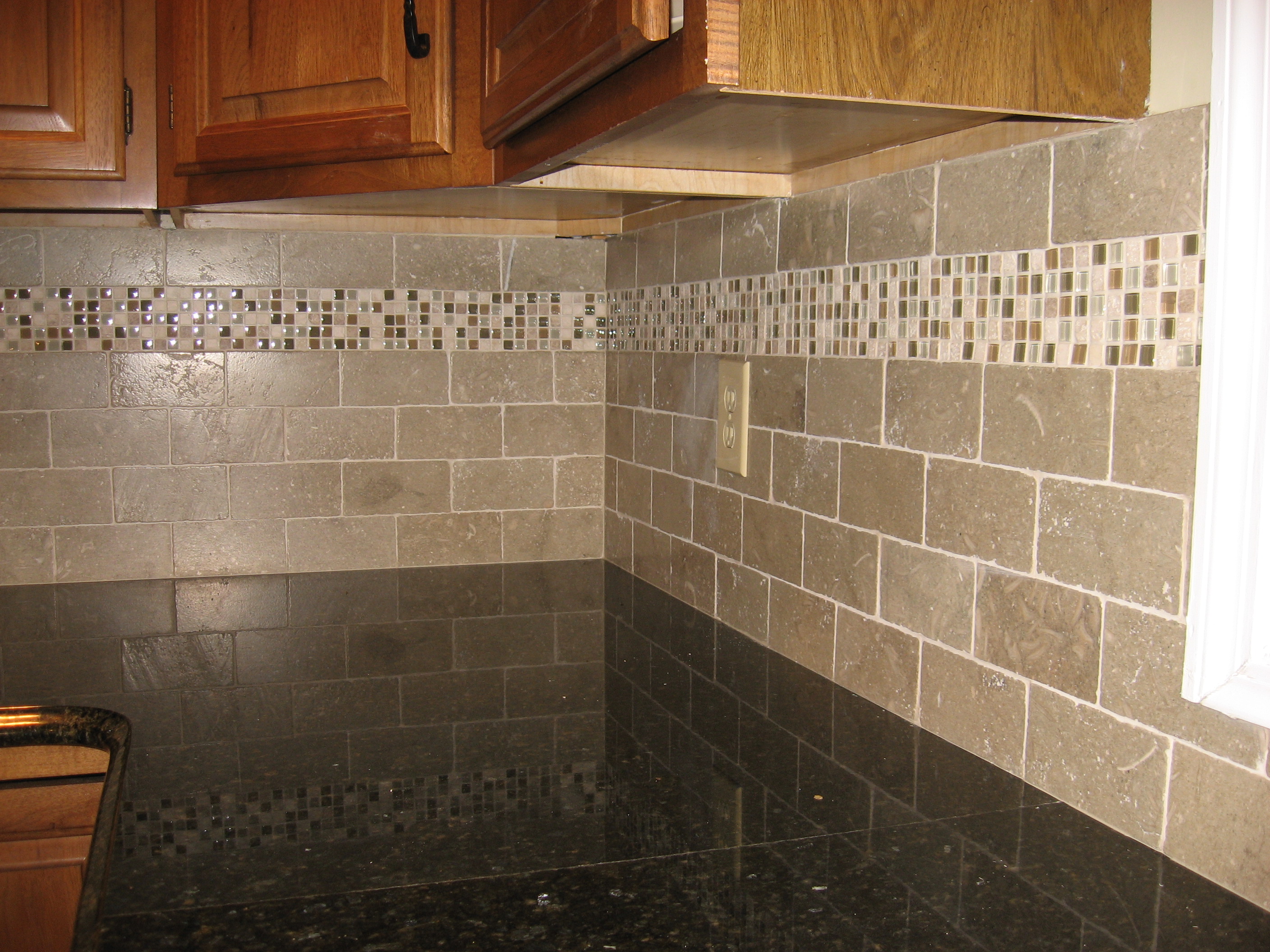 Kitchen Backsplash Ideas Pictures Olive Garden Accent Tiles Backsplash